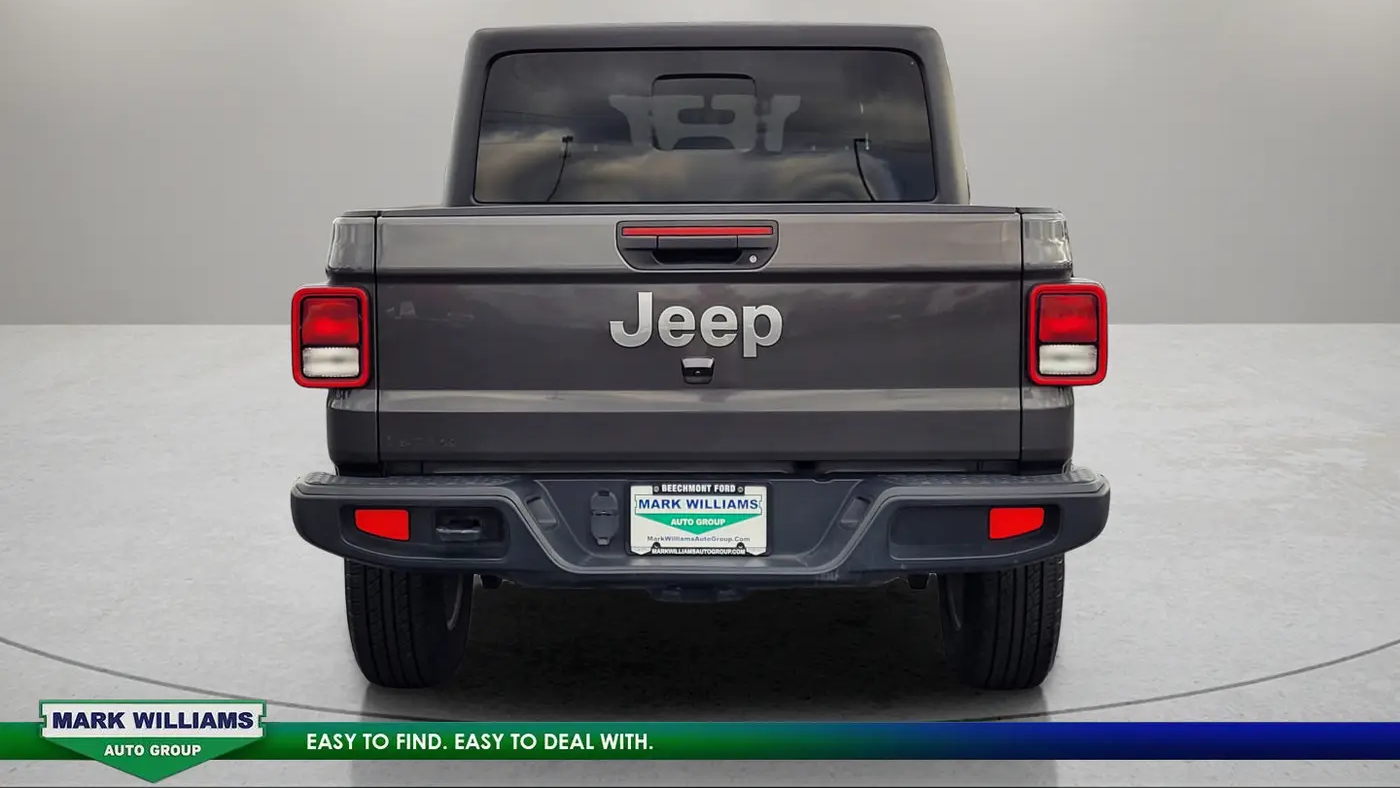 2023 Jeep Gladiator Overland