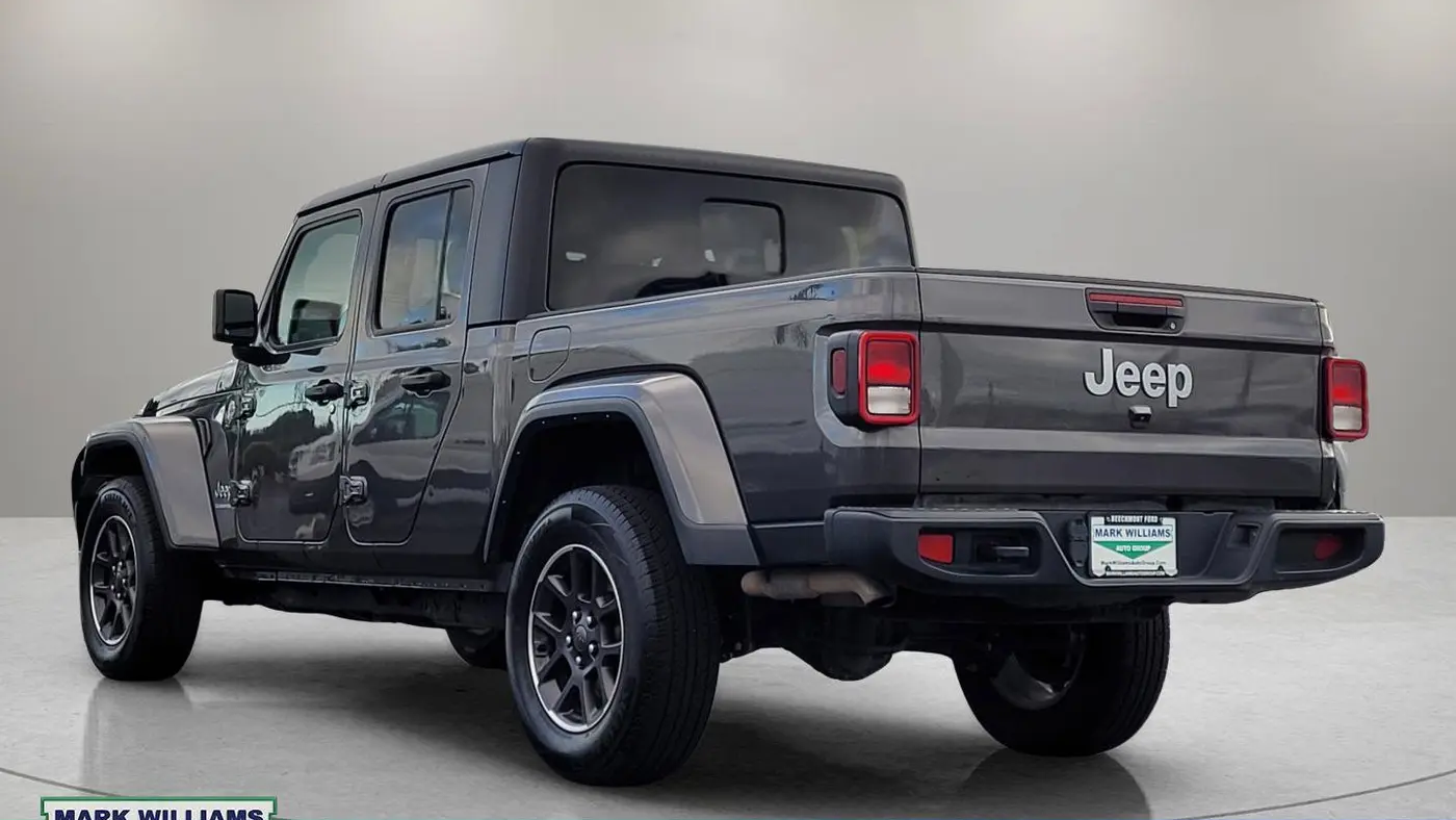 2023 Jeep Gladiator Overland