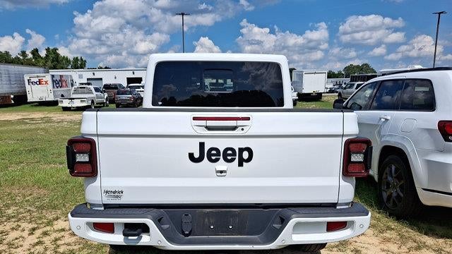 2023 Jeep Gladiator Overland