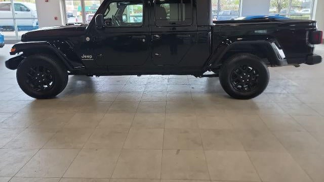 2023 Jeep Gladiator Overland