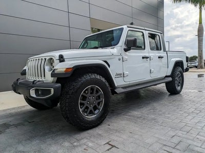 2020 Jeep Gladiator 4X4 Overland 4DR Crew Cab 5.0 FT. SB