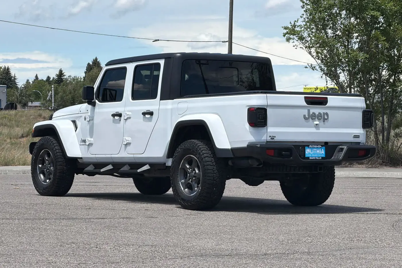 2020 Jeep Gladiator - $29,074