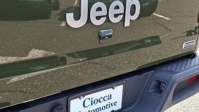 2021 Jeep Gladiator Overland
