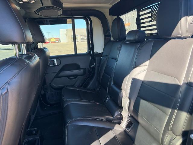 2022 Jeep Gladiator - $32,000