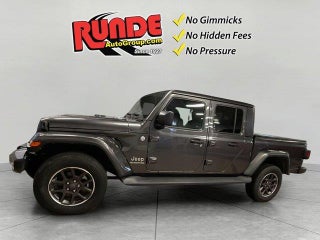 2022 Jeep Gladiator with Granite Crystal Metallic Clearcoat Exterior