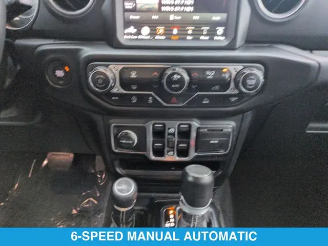 2022 Jeep Gladiator - $34,995