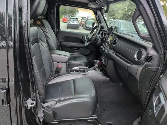 2022 Jeep Gladiator - $34,995