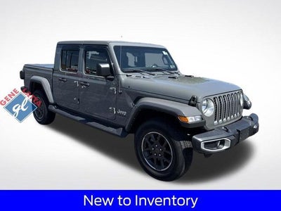 2022 Jeep Gladiator 4X4 Overland 4DR Crew Cab 5.0 FT. SB