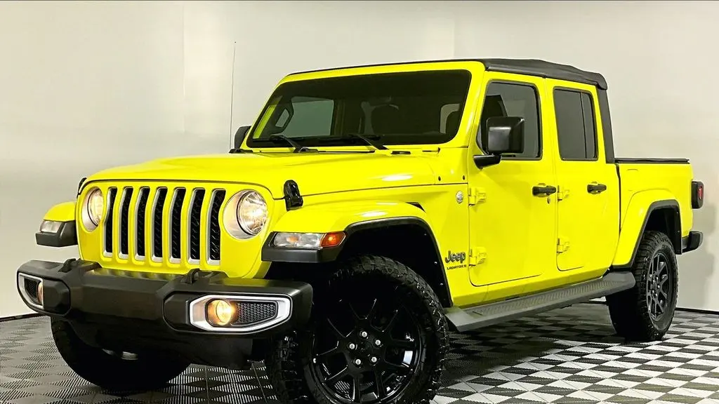 2023 Jeep Gladiator Overland