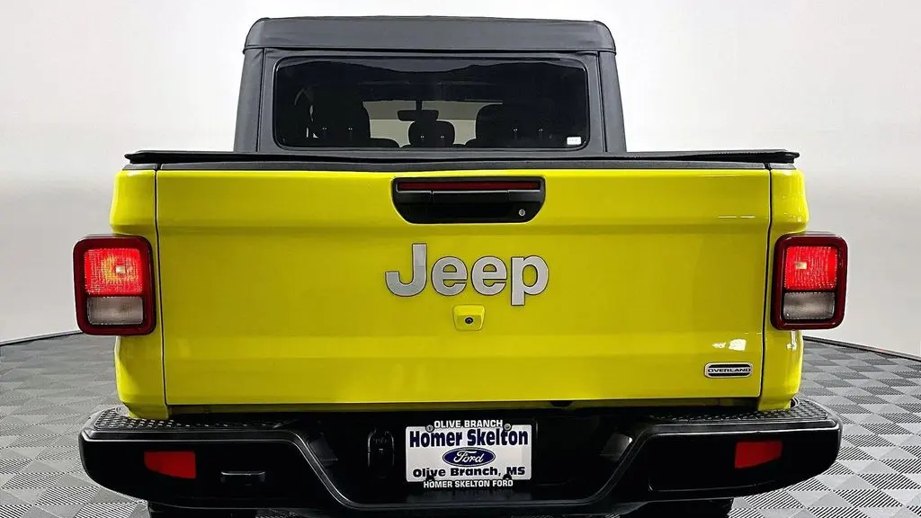 2023 Jeep Gladiator Overland