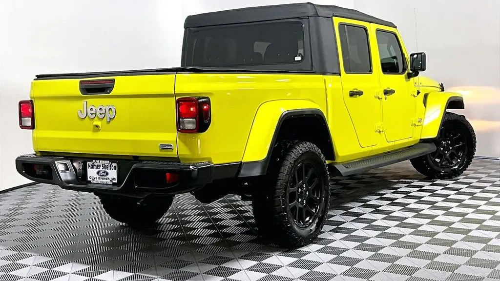 2023 Jeep Gladiator Overland