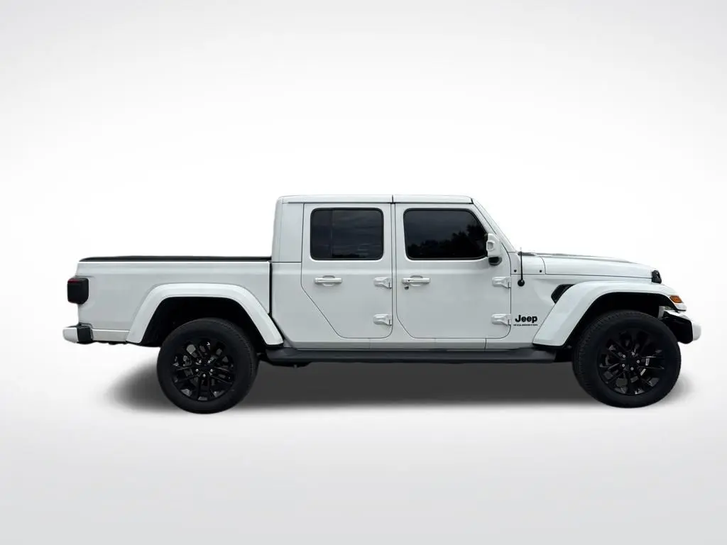 2023 Jeep Gladiator - $34,448