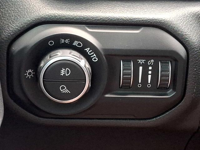 2021 Jeep Gladiator - $34,888