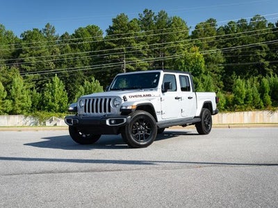 2023 Jeep Gladiator 4X4 Overland 4DR Crew Cab 5.0 FT. SB
