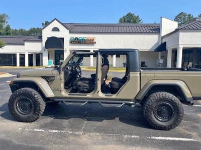2020 Jeep Gladiator 4X4 Overland 4DR Crew Cab 5.0 FT. SB