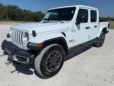 Photo of a 2020 Jeep Gladiator 4X4 Overland 4DR Crew Cab 5.0 FT. SB for sale