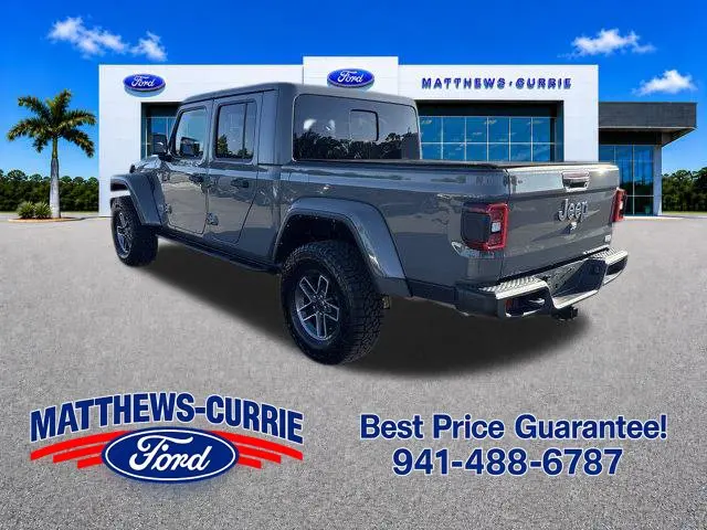 2023 Jeep Gladiator - $27,995