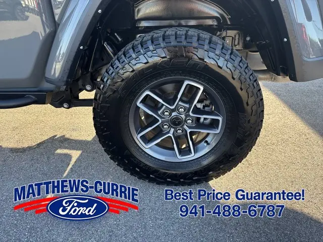 2023 Jeep Gladiator - $27,995