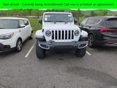 2020 Jeep Gladiator 4X4 Overland 4DR Crew Cab 5.0 FT. SB