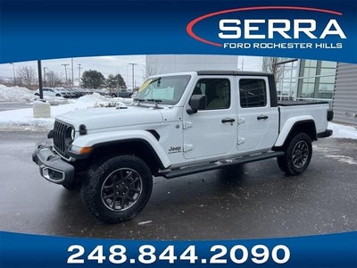 2020 Jeep Gladiator 4X4 Overland 4DR Crew Cab 5.0 FT. SB