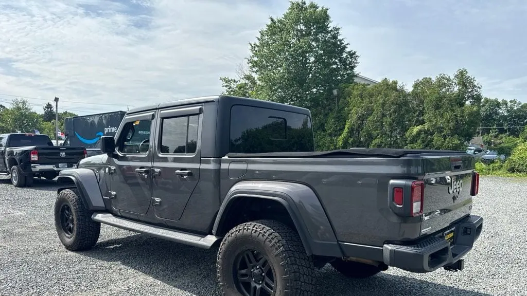2021 Jeep Gladiator Overland