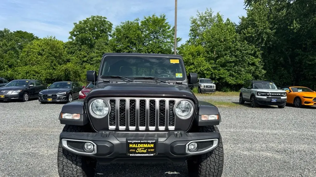 2021 Jeep Gladiator Overland
