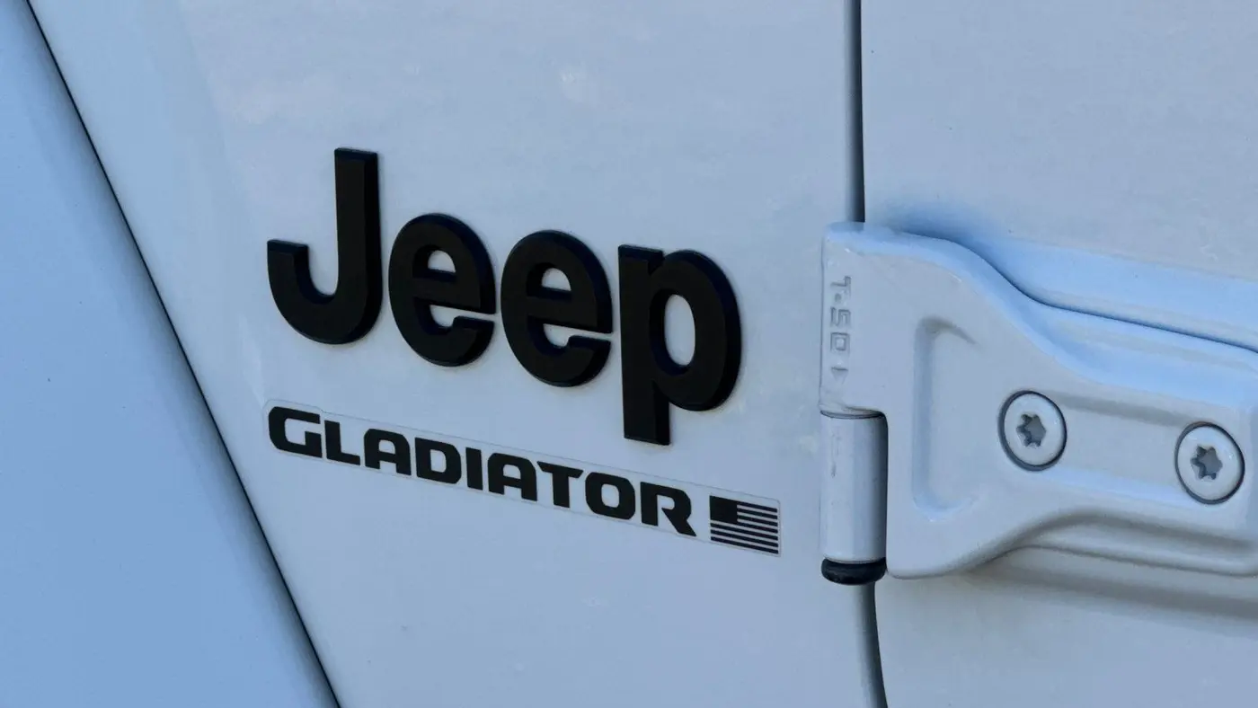 2023 Jeep Gladiator Overland