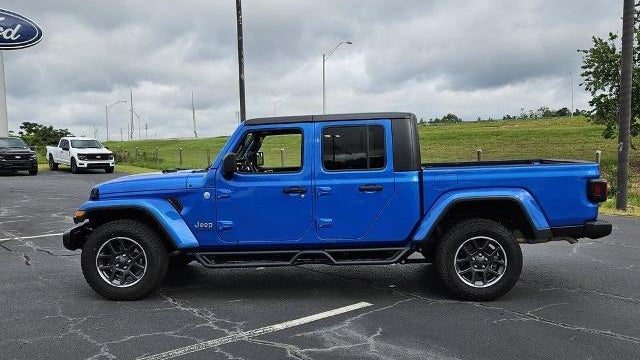 2023 Jeep Gladiator Overland