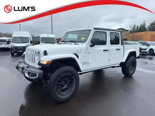 2023 Jeep Gladiator with Bright White Clearcoat Exterior
