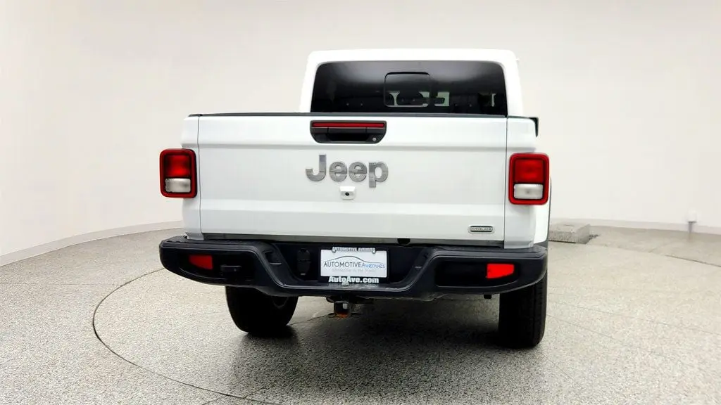 2023 Jeep Gladiator - $24,895