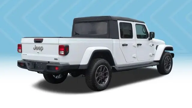 2023 Jeep Gladiator Overland