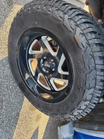 2020 Gladiator Thumbnail 4