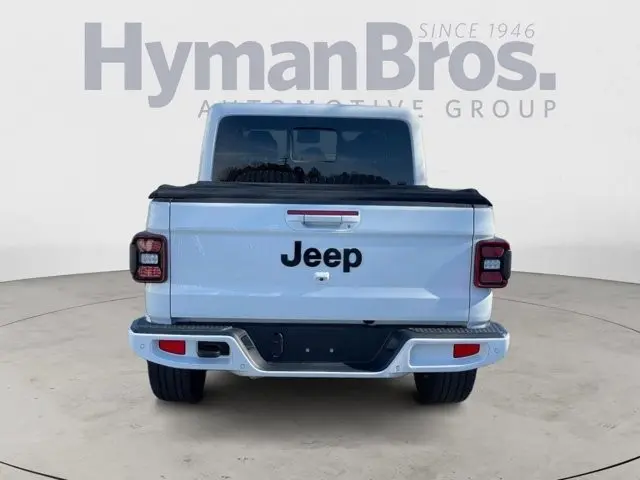 2021 Jeep Gladiator - $35,995