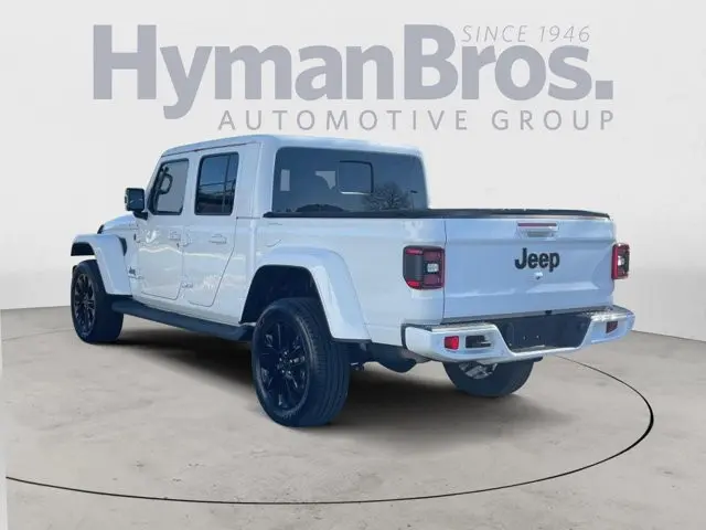 2021 Jeep Gladiator - $35,995