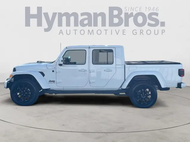 2021 Jeep Gladiator - $35,995