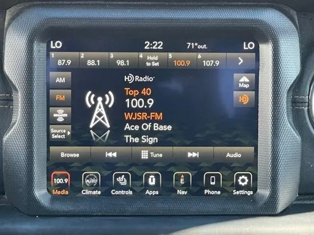 2021 Jeep Gladiator - $35,995