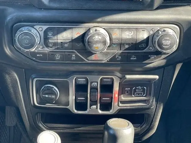 2021 Jeep Gladiator - $35,995