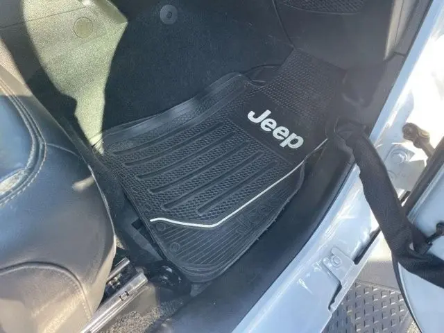 2021 Jeep Gladiator - $35,995