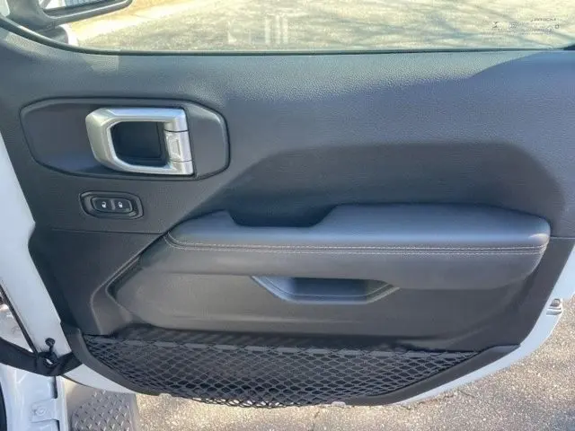 2021 Jeep Gladiator - $35,995