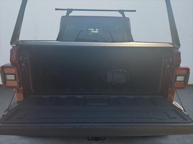2021 Jeep Gladiator - $30,840