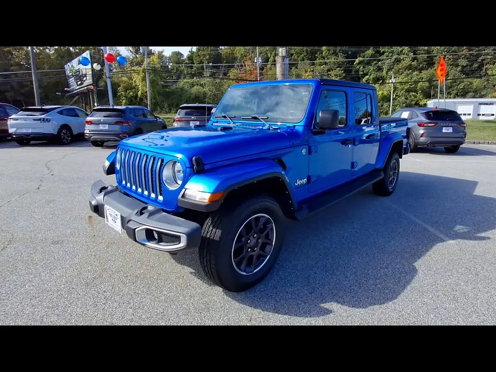 2022 Jeep Gladiator - $31,995