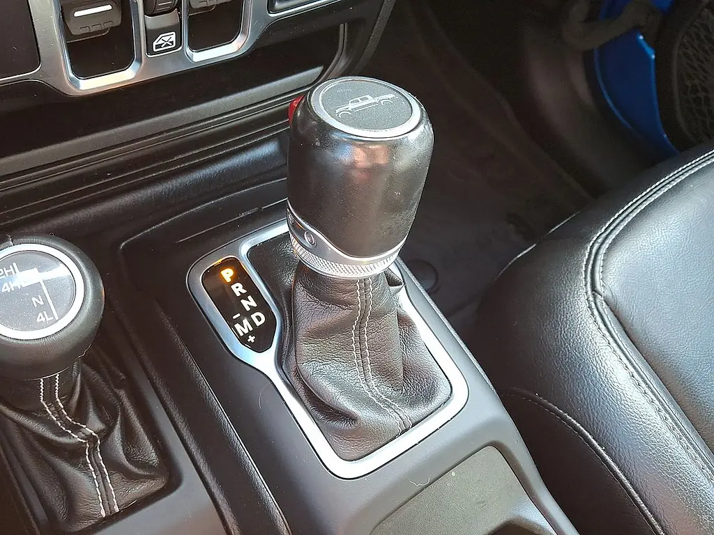 2022 Jeep Gladiator - $31,995