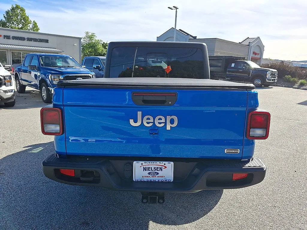 2022 Jeep Gladiator - $31,995