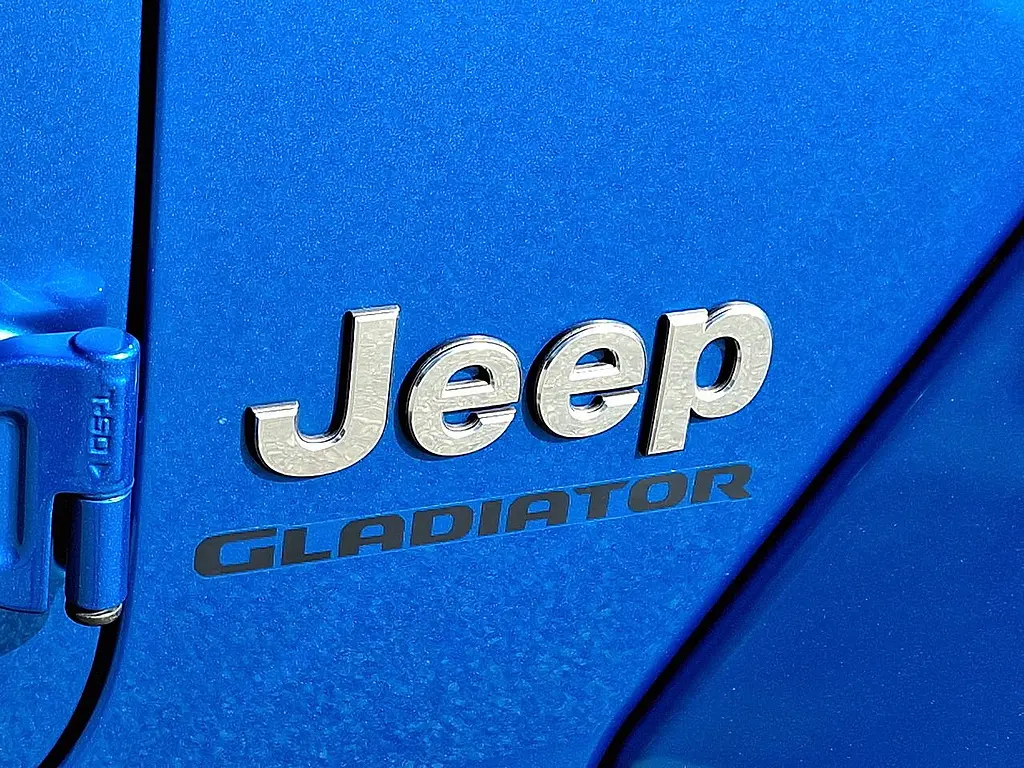 2022 Jeep Gladiator - $31,995