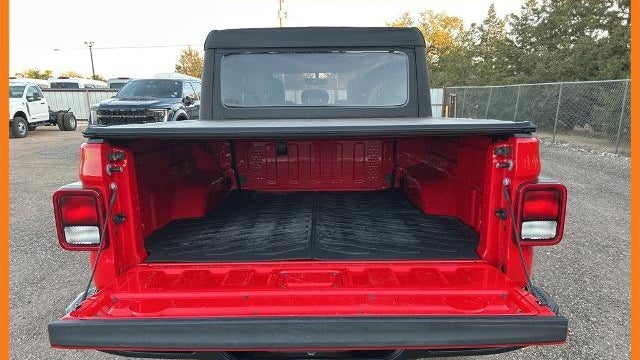 2023 Jeep Gladiator Overland