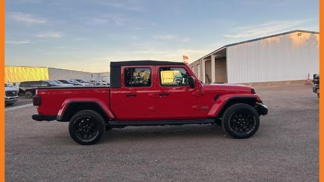 2023 Jeep Gladiator Overland