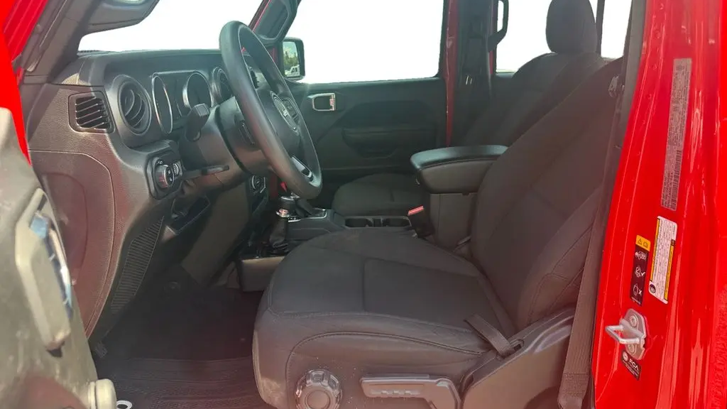 2023 Jeep Gladiator Sport