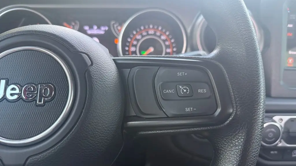 2023 Jeep Gladiator Sport
