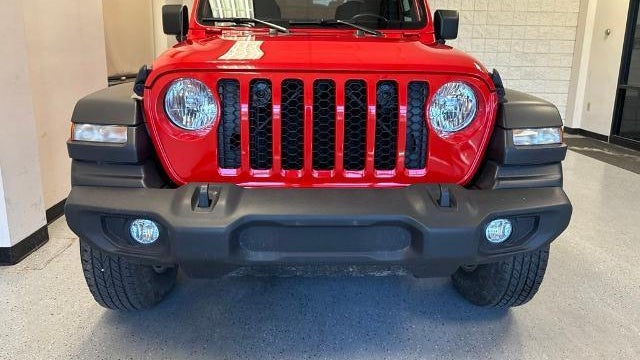 2020 Jeep Gladiator Sport