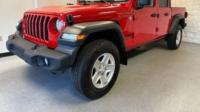 2020 Jeep Gladiator Sport